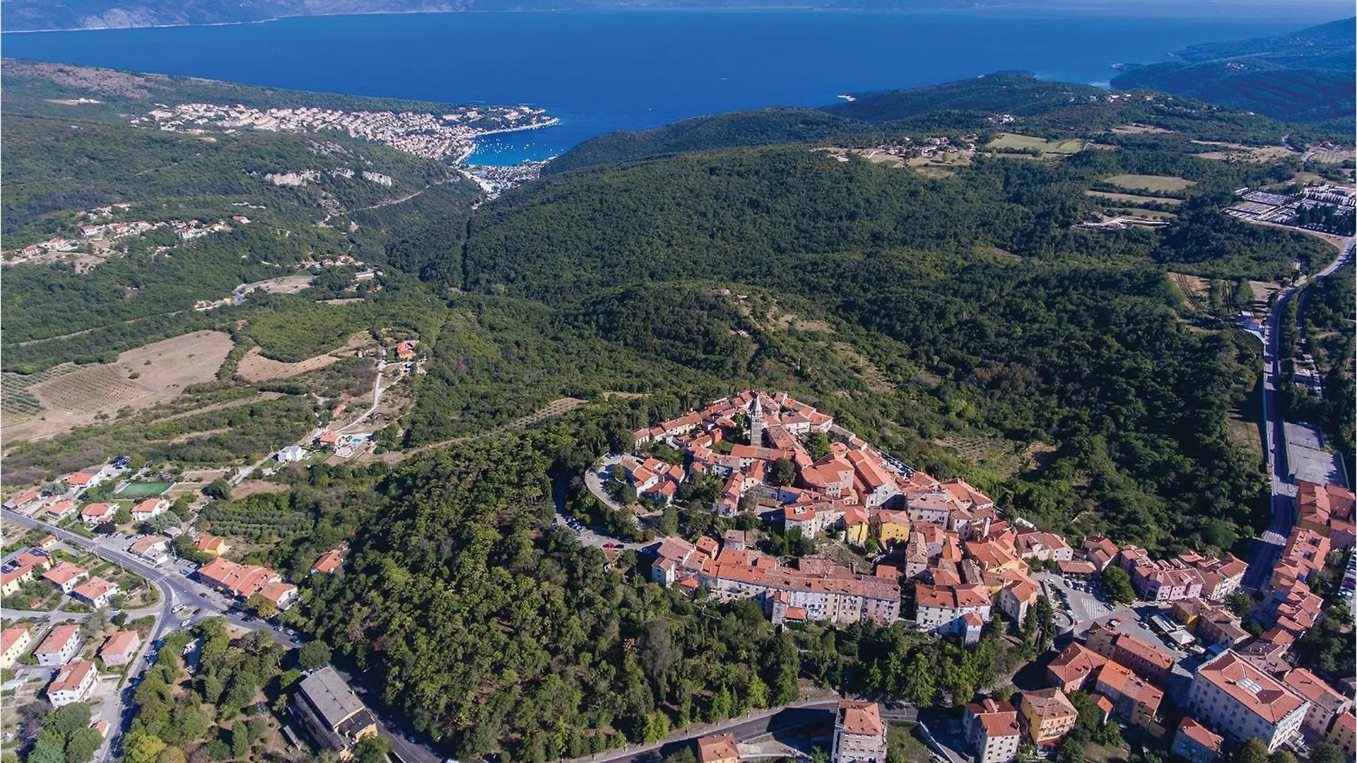 Nice Home In Gondolici With House Sea View Labin